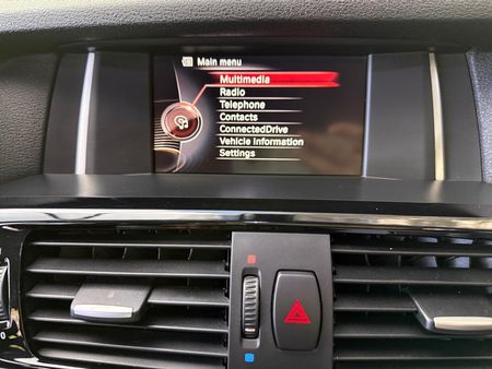 2014-BMW-X3-xDrive20d-Exclusive-Auto_18