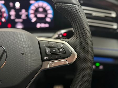 2026-Volkswagen-Tiguan-20-TSI-R-Line-4Motion-Auto_9