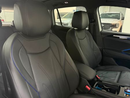 2026-Volkswagen-Tiguan-20-TSI-R-Line-4Motion-Auto_6