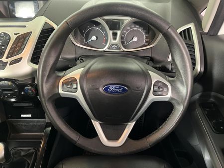 2018-Ford-EcoSport-10-EcoBoost-Titanium_12