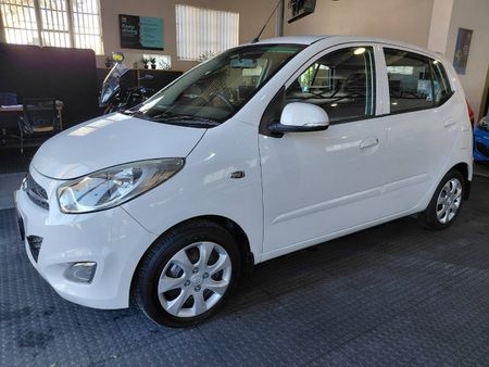 2017-Hyundai-i10-11-GLS-Motion_2