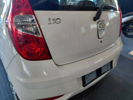 2017-Hyundai-i10-11-GLS-Motion_6