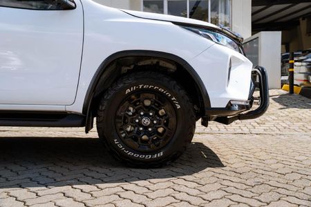 2025-Toyota-Fortuner-28-GD-6-4x4-VX-Auto_17