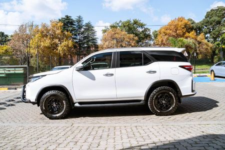 2025-Toyota-Fortuner-28-GD-6-4x4-VX-Auto_3