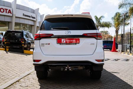 2025-Toyota-Fortuner-28-GD-6-4x4-VX-Auto_5