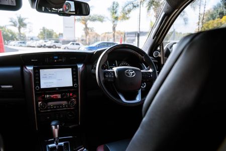 2025-Toyota-Fortuner-28-GD-6-4x4-VX-Auto_8