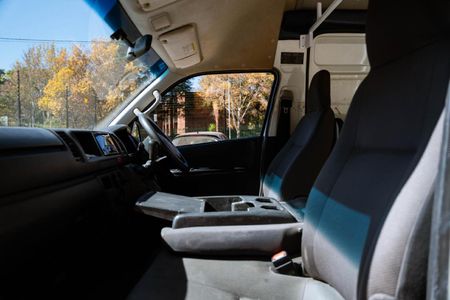 2018-Toyota-Quantum-27-LWB-Panel-Van_11