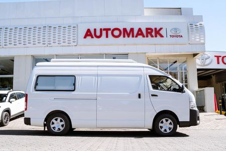 2018-Toyota-Quantum-27-LWB-Panel-Van_14