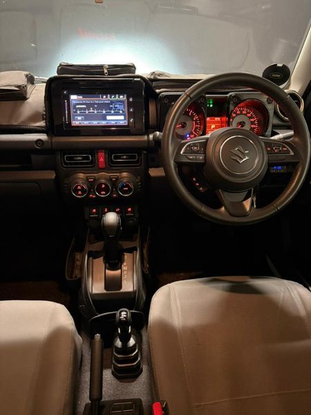 2024-Suzuki-Jimny-15-GLX-Auto_11