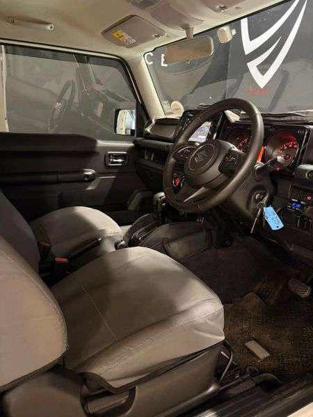 2024-Suzuki-Jimny-15-GLX-Auto_12