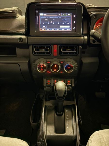 2024-Suzuki-Jimny-15-GLX-Auto_8