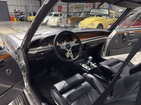 1972-BMW-E9-30-CSi_36
