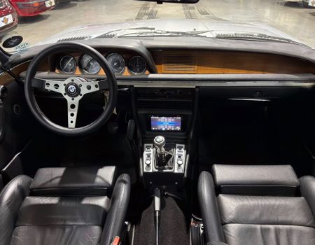 1972-BMW-E9-30-CSi_37