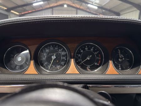1972-BMW-E9-30-CSi_39