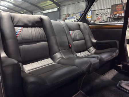 1972-BMW-E9-30-CSi_48