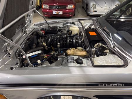 1972-BMW-E9-30-CSi_7