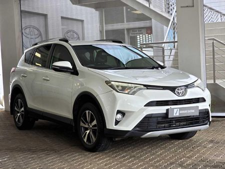 2017-Toyota-RAV4-22-D-GX_0