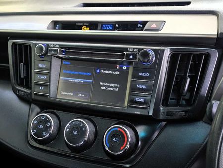 2017-Toyota-RAV4-22-D-GX_17