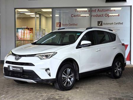 2017-Toyota-RAV4-22-D-GX_4