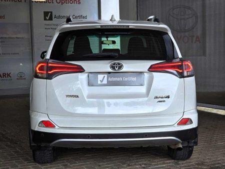 2017-Toyota-RAV4-22-D-GX_8