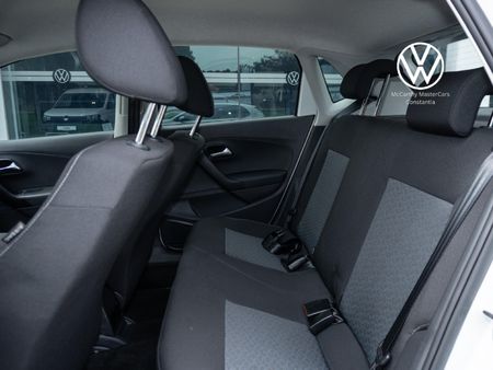 2026-Volkswagen-Polo-Vivo-16-Life_11