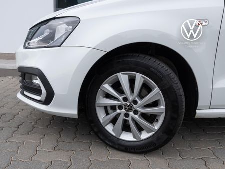 2026-Volkswagen-Polo-Vivo-16-Life_3