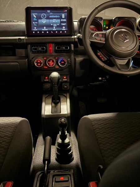 2024-Suzuki-Jimny-Jimny-Turbo_10