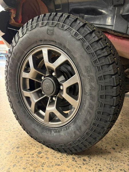 2024-Suzuki-Jimny-Jimny-Turbo_5