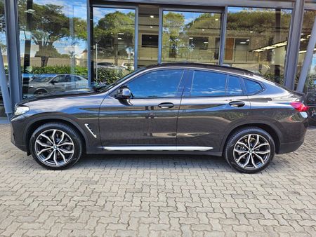 2022-BMW-X4-xDrive20d_2