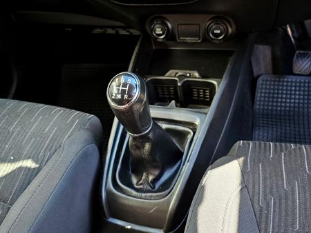 2024-Suzuki-Ertiga-15-GL_11