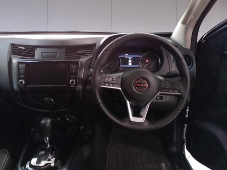 2025-Nissan-Navara-25-DDTi-PRO-4X-4X4-Auto-Double-Cab_13