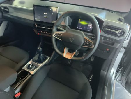 2026-Renault-Duster-12T-Zen-4x4-Mhev_12