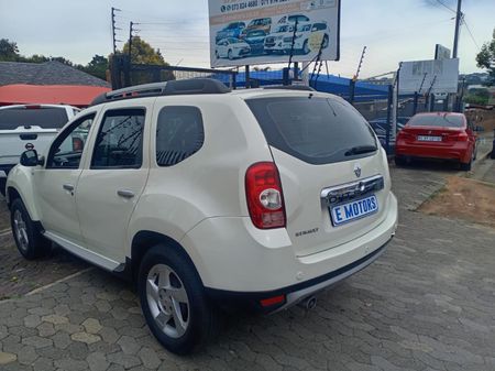 2014-Renault-Duster-16-Expression_15