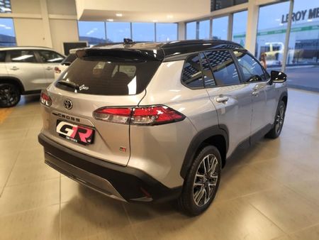 2026-Toyota-Corolla-Cross-18-GR-S_2