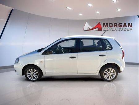 2016-Volkswagen-Polo-Vivo-GP-14-Conceptline-5-dr_3