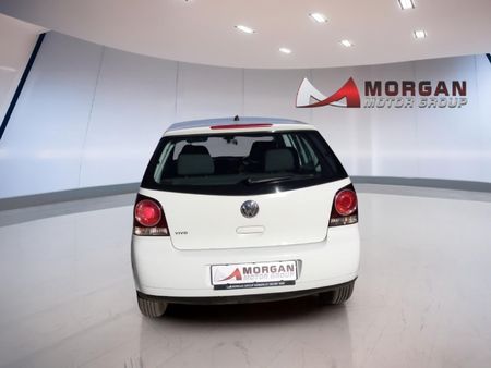 2016-Volkswagen-Polo-Vivo-GP-14-Conceptline-5-dr_5