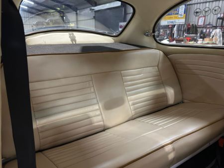 1967-Volkswagen-Beetle-Custom_36