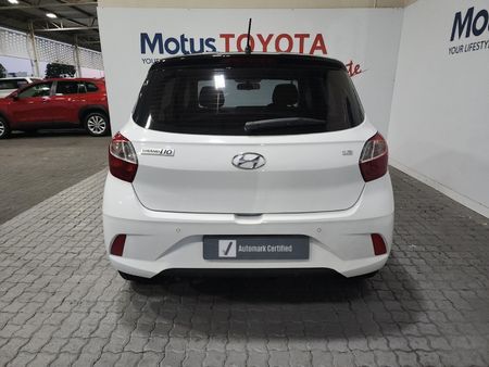 2022-Hyundai-Grand-i10-12-Fluid_4