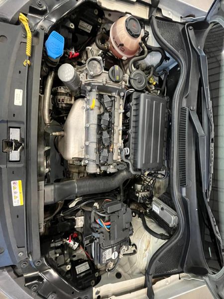 2023-Volkswagen-Polo-Vivo-16-Highline-5-dr_12