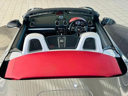2017-Porsche-Boxster-718-S-PDK_10
