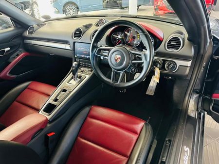 2017-Porsche-Boxster-718-S-PDK_2