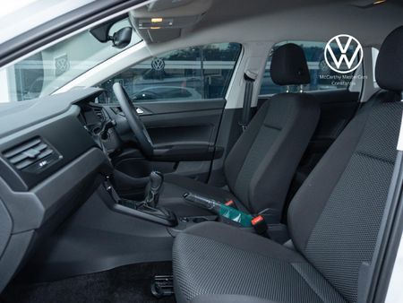 2026-Volkswagen-Polo-10-TSI_17