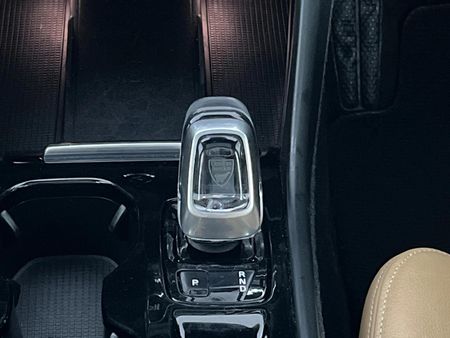 2020-Volvo-XC40-T3-Inscription-Auto_10
