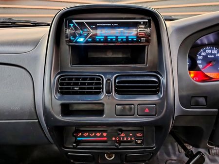 2017-Nissan-NP300-20i-LWB-Single-Cab_9