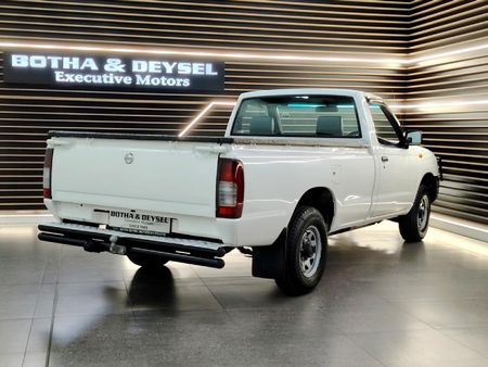 2017-Nissan-NP300-20i-LWB-Single-Cab_5