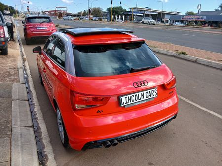 2014-Audi-A1-14-TFSI-3-dr-Ambition-S-Line-Auto-136kW_12