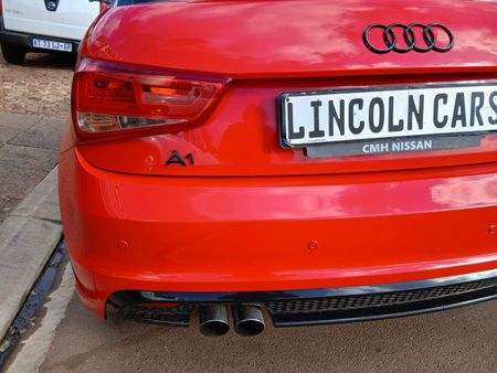 2014-Audi-A1-14-TFSI-3-dr-Ambition-S-Line-Auto-136kW_19