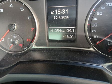 2014-Audi-A1-14-TFSI-3-dr-Ambition-S-Line-Auto-136kW_21