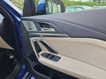 2025-BMW-X1-sDrive18i-M-Sport_9