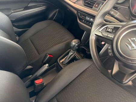 2025-Suzuki-Swift-12-GL-Auto_18